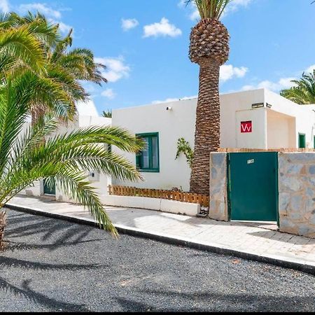 Rockbeach Bungalow Costa Teguise Exteriör bild